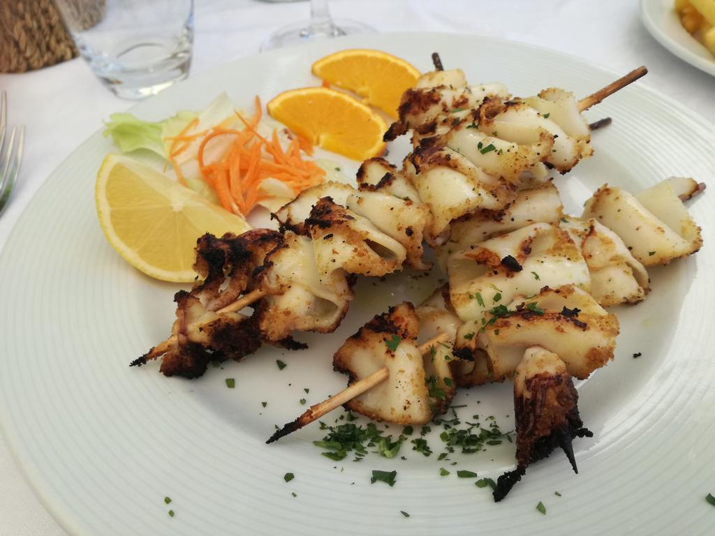 Bellerive Ristorante Albergo Манерба-дель-Гарда Екстер'єр фото